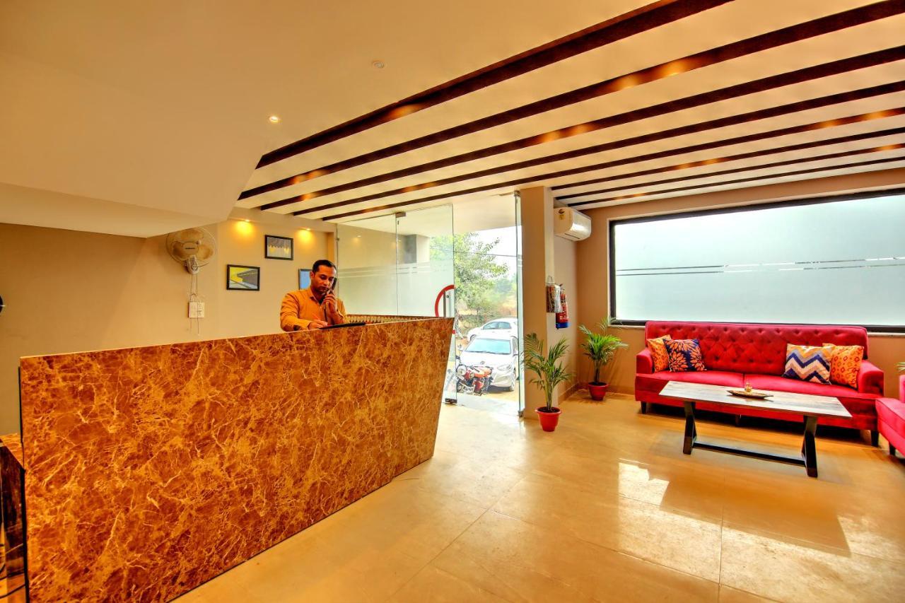 Artisan Rooms Nuova Delhi Esterno foto