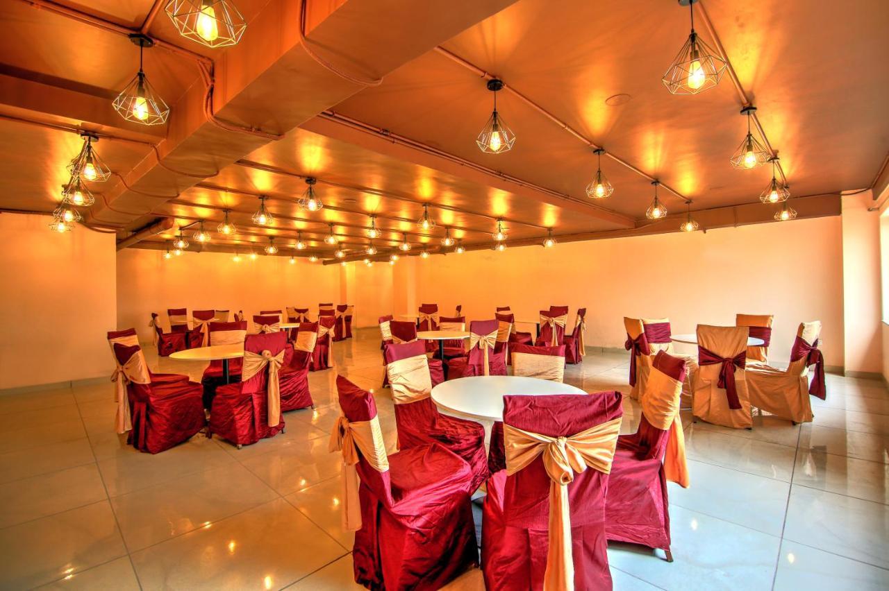 Artisan Rooms Nuova Delhi Esterno foto